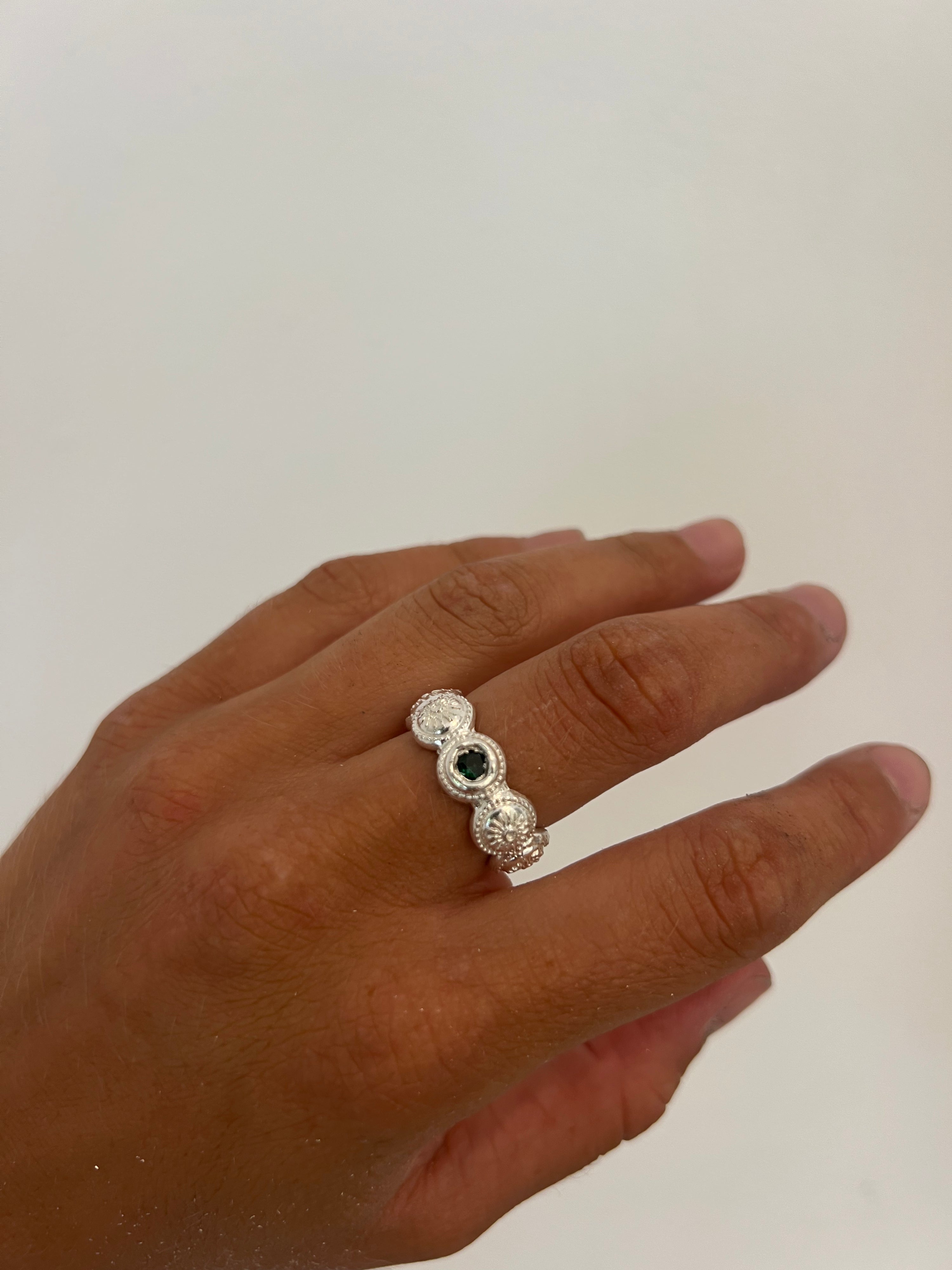 Stock sale Lozano ring